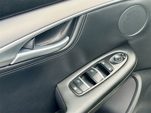 Used 2022 INFINITI QX55 Luxe w/ Cargo Package image 19