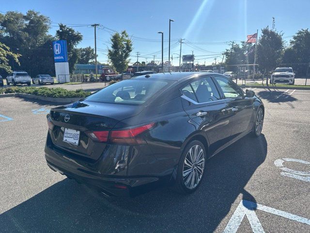 Used 2024 Nissan Altima 2.5 SL FWD image 8