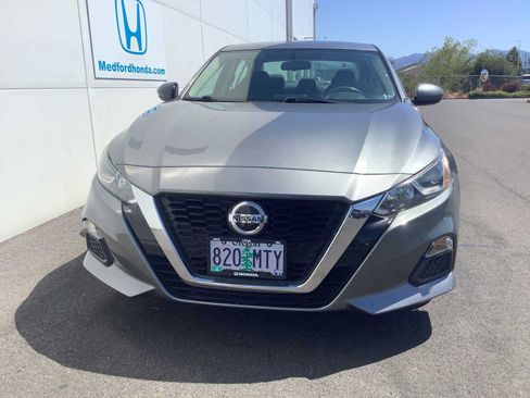 Used 2020 Nissan Altima 2.5 S FWD image 9