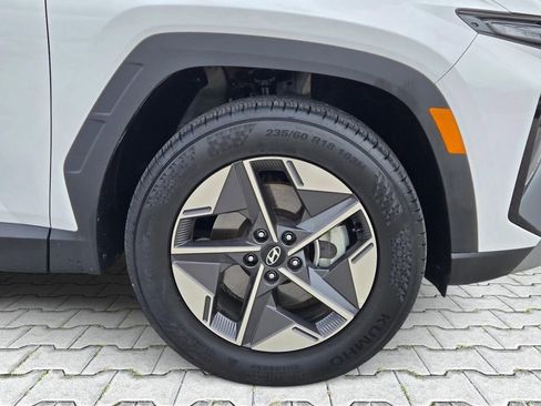 Certified 2025 Hyundai Tucson SEL AWD/4WD image 3
