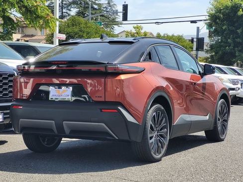 New 2026 Toyota C-HR AWD/4WD image 5