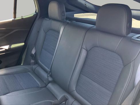 Used 2025 Buick Envista Preferred w/ Convenience I Package FWD image 20