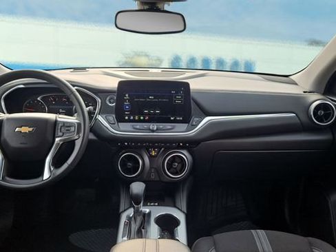 Used 2024 Chevrolet Blazer LT w/ Convenience Package image 15