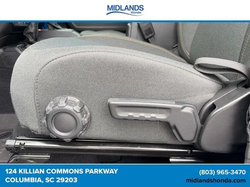Used 2024 Jeep Gladiator Sport AWD/4WD image 17