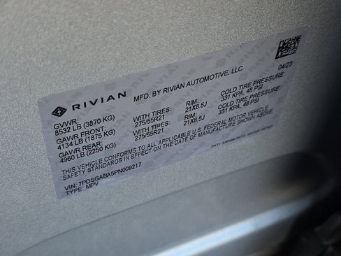 Used 2023 Rivian R1S Adventure image 54