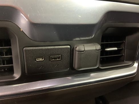 Used 2022 GMC Sierra 3500 Denali w/ Denali Ultimate Package image 36