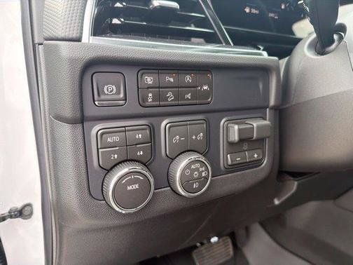 New 2027 Chevrolet Tahoe RST w/ Comfort Package AWD/4WD image 18