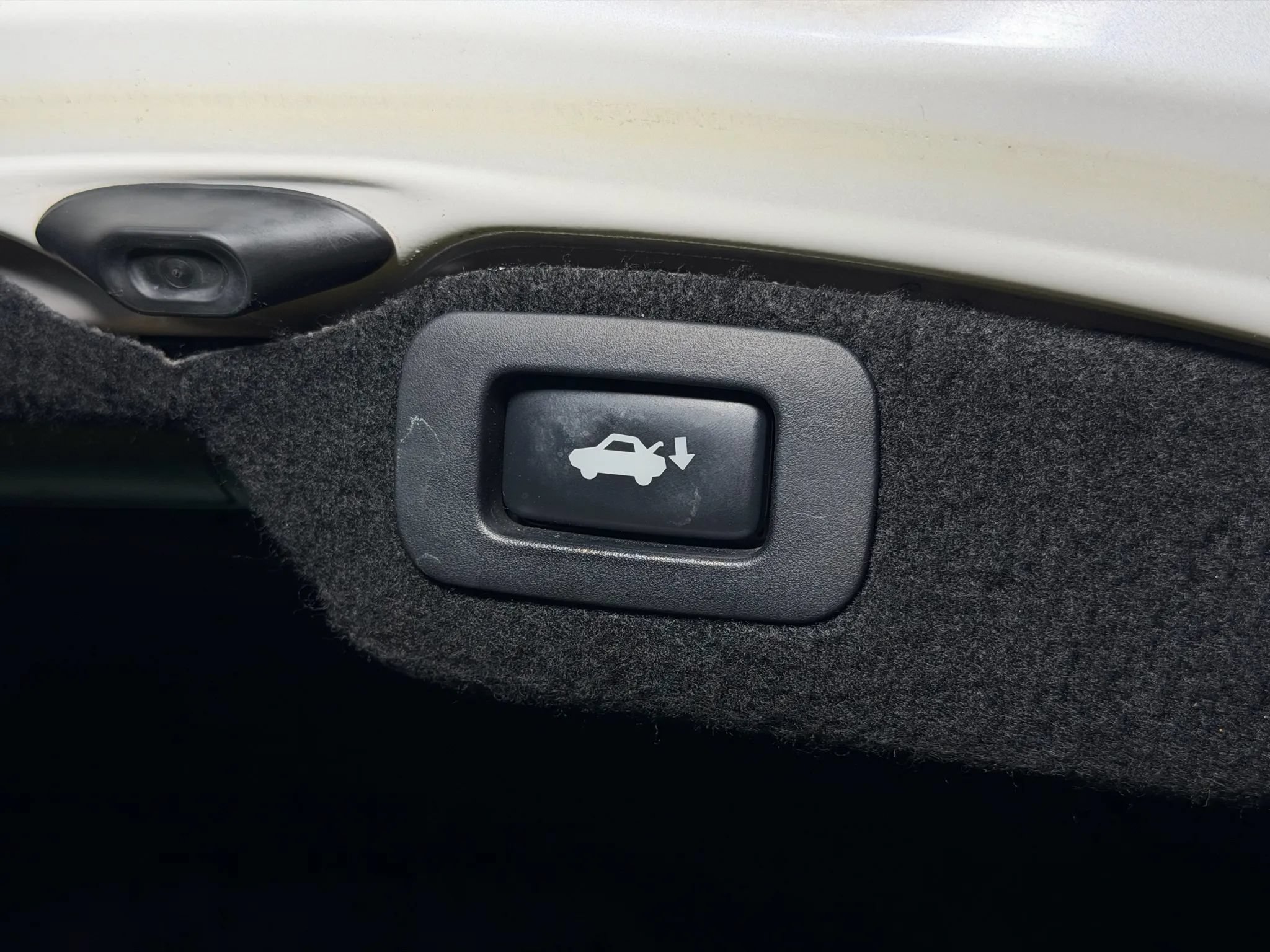 Used 2009 Lexus LS 460 AWD w/ Comfort Seating Pkg image 17