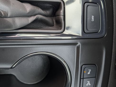 Used 2023 Chevrolet Equinox Premier AWD/4WD image 26