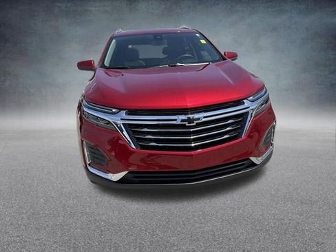 Used 2023 Chevrolet Equinox Premier AWD/4WD image 3