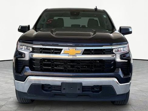 Used 2023 Chevrolet Silverado 1500 LT AWD/4WD image 2