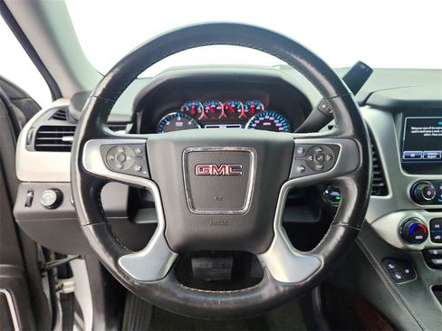 Used 2017 GMC Yukon XL SLT image 14