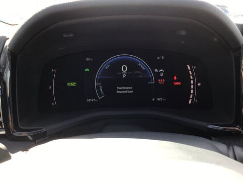 Used 2025 Toyota Camry LE image 13