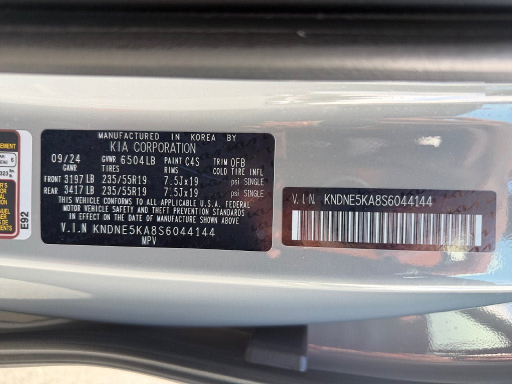 Used 2025 Kia Carnival SX w/ SX Dark Edition Package FWD image 37