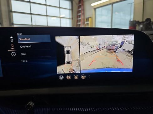 New 2026 Cadillac Optiq Luxury 2 image 23