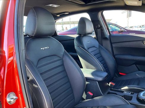 Used 2023 Kia Forte GT-Line w/ GT-Line Premium Package image 8
