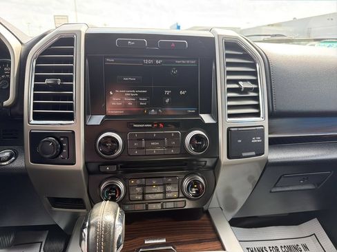 Used 2015 Ford F150 Lariat w/ Equipment Group 502A Luxury AWD/4WD image 18