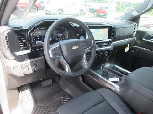 New 2025 Chevrolet Silverado 1500 LTZ image 15