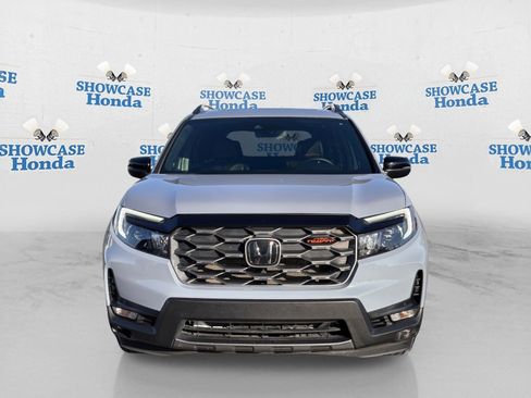 Certified 2024 Honda Passport TrailSport image 6