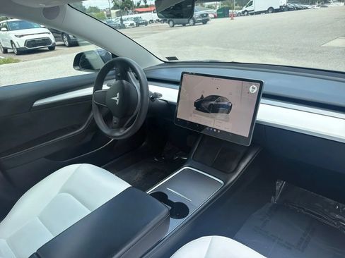 Used 2023 Tesla Model 3 Standard Range RWD image 19