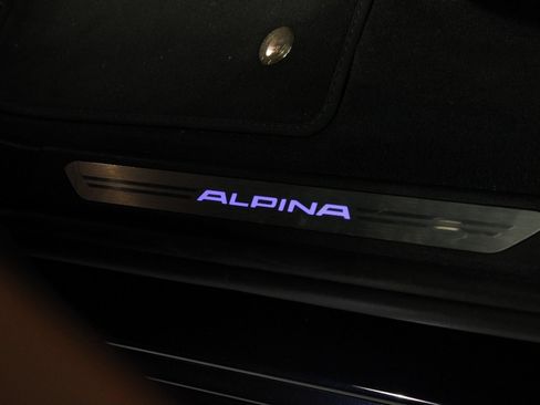 Used 2024 BMW ALPINA XB7 AWD/4WD image 39