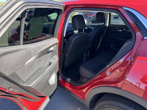 Used 2025 Buick Envision Preferred image 13