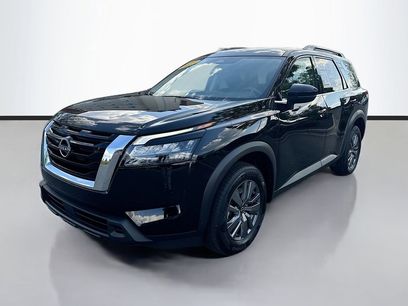 Used 2025 Nissan Pathfinder SV