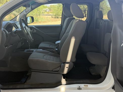 Used 2017 Nissan Frontier S w/ S Work Truck Package RWD image 9