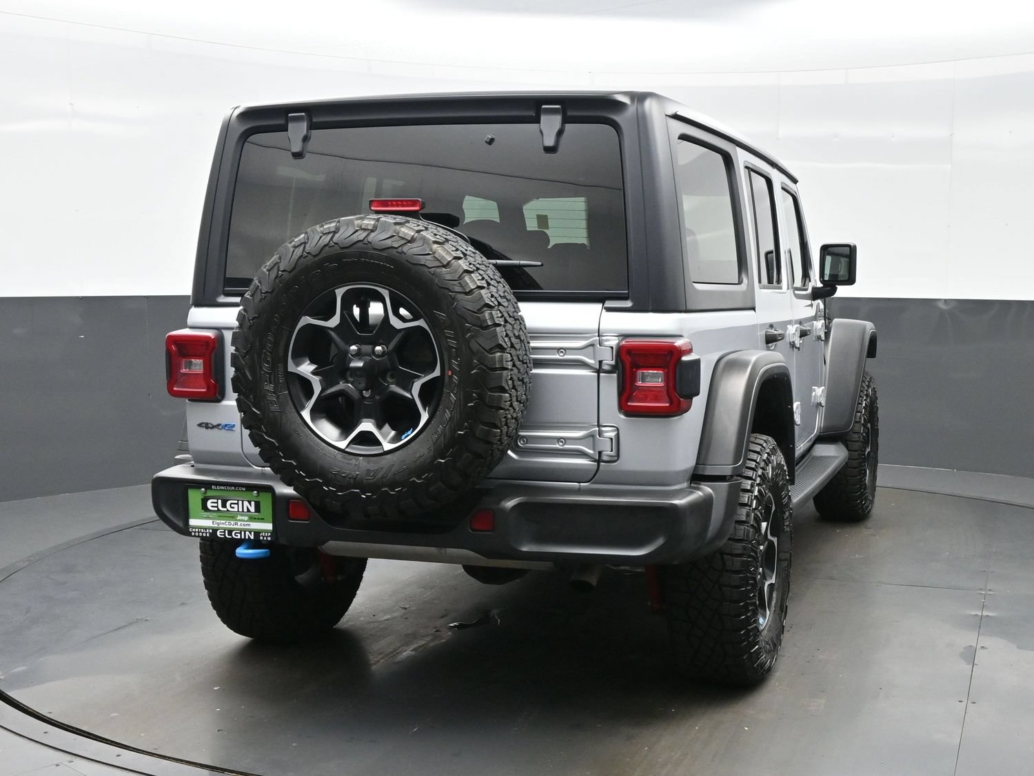Used 2023 Jeep Wrangler Unlimited Rubicon 4xe AWD/4WD image 7