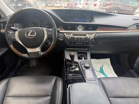 Used 2015 Lexus ES 350 w/ Premium Package FWD image 14