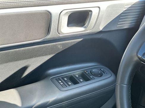 Used 2024 Hyundai Santa Fe SEL image 17