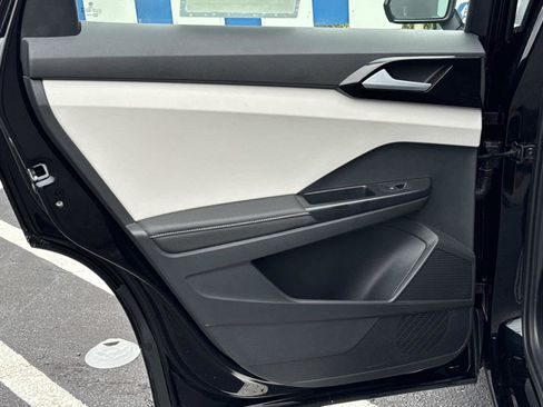 Certified 2025 Volkswagen Taos S image 13