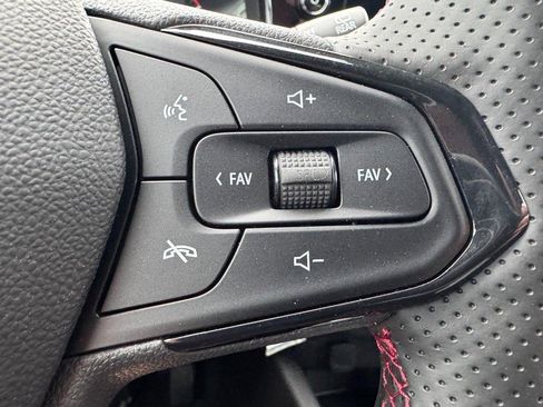 New 2026 Chevrolet Trax RS FWD image 32