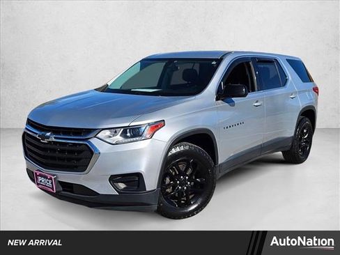 Used 2018 Chevrolet Traverse LS w/ LPO, Floor Liner Package image 1
