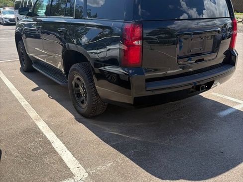 Used 2019 Chevrolet Tahoe 2WD w/ Remote Keyless Entry Package image 3