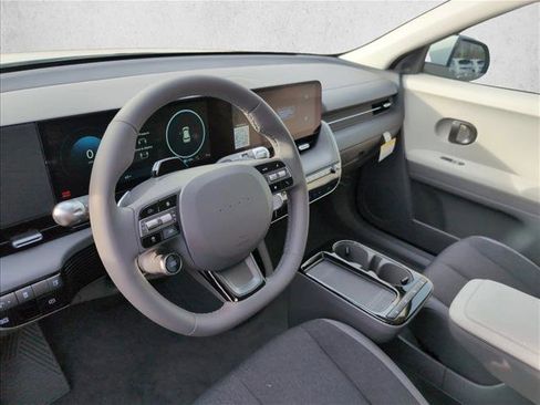 New 2026 Hyundai Ioniq 5 SE image 3