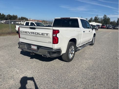 Used 2021 Chevrolet Silverado 1500 LTZ w/ Technology Package image 7