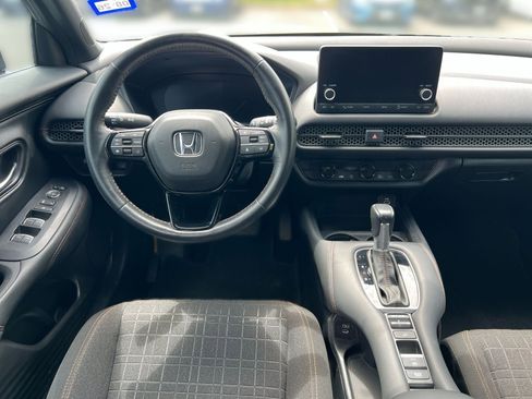Used 2024 Honda HR-V Sport image 17