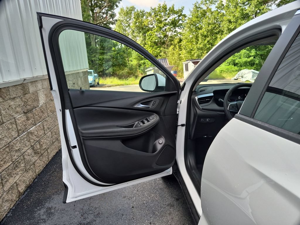 New 2026 Buick Encore GX Preferred w/ Comfort Package AWD/4WD image 15