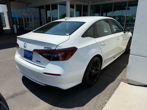 Used 2026 Honda Civic Sport image 4