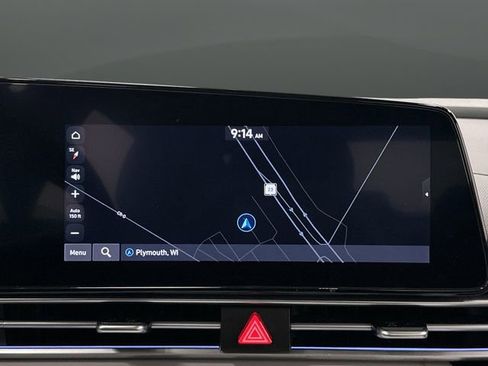 Used 2024 Hyundai Elantra Limited image 10