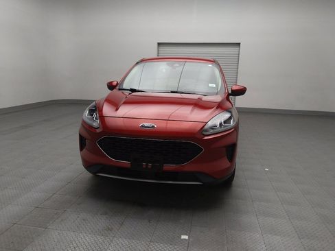 Used 2020 Ford Escape SE image 15