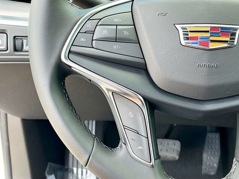 New 2026 Cadillac XT5 Luxury w/ LPO, Floor Liner Package AWD/4WD image 18