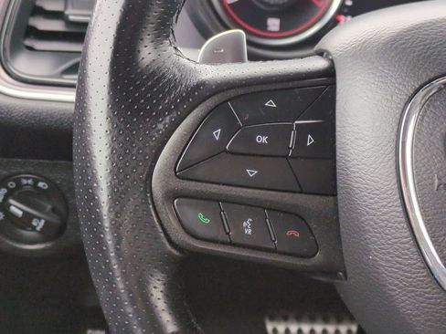 Used 2022 Dodge Challenger R/T w/ Driver Convenience Group RWD image 20