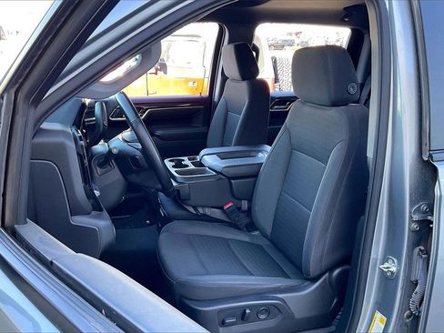 Used 2025 Chevrolet Silverado 1500 LT image 23