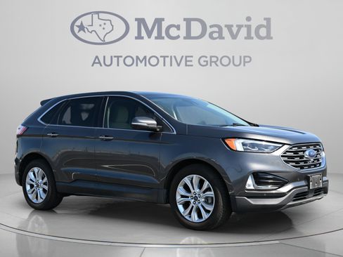 Used 2020 Ford Edge Titanium w/ Equipment Group 301A FWD image 11