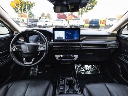 Used 2024 Lincoln Corsair Reserve w/ Equipment Group 201A image 16