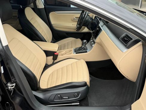 Used 2014 Volkswagen CC R-Line FWD image 11