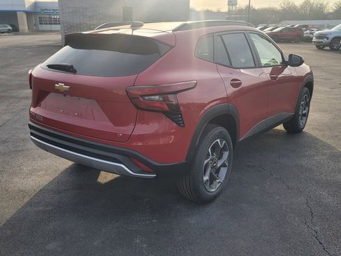 New 2026 Chevrolet Trax LT image 12