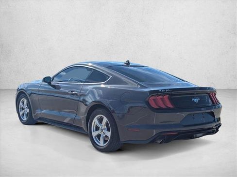 Used 2022 Ford Mustang Coupe image 8